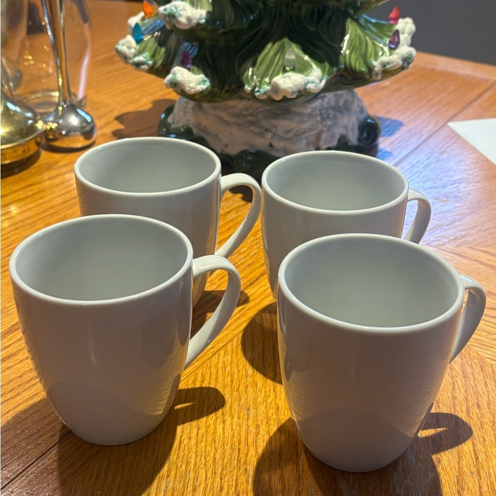 White Canvas Collection Ceramic Mug Set of Four Minimalist Style Coffee Mugs - Picture 7 of 8